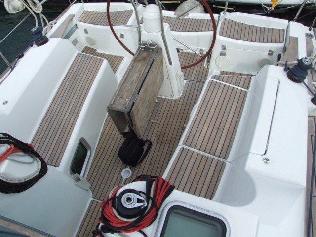 Sun Odyssey 36 i - 2007 -6.jpg